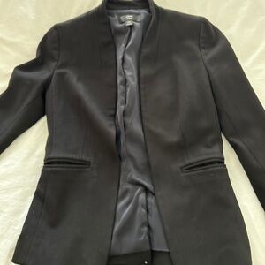 J.Crew 365 Going out Blazer size 00 Black